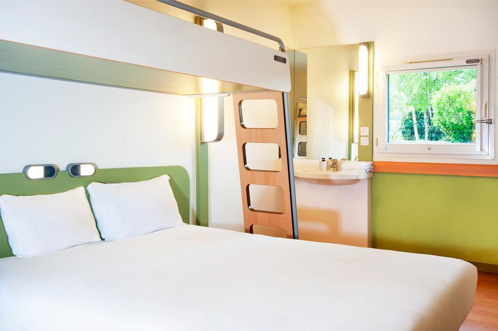Ibis Budget Redon Luaran gambar